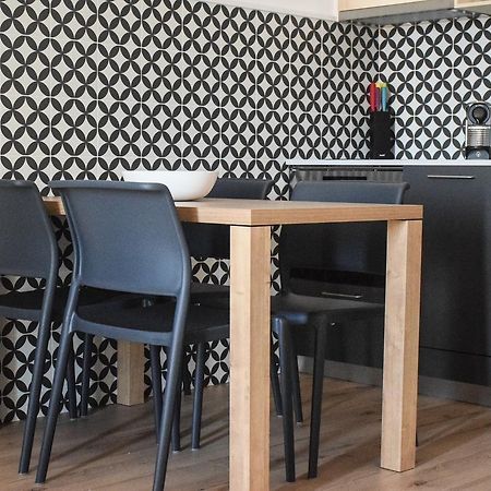 Port Plaza Apartments Тарагона Екстериор снимка