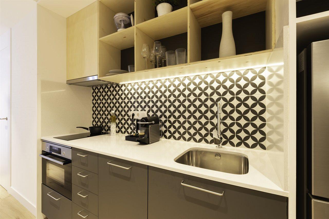 Port Plaza Apartments Тарагона Екстериор снимка