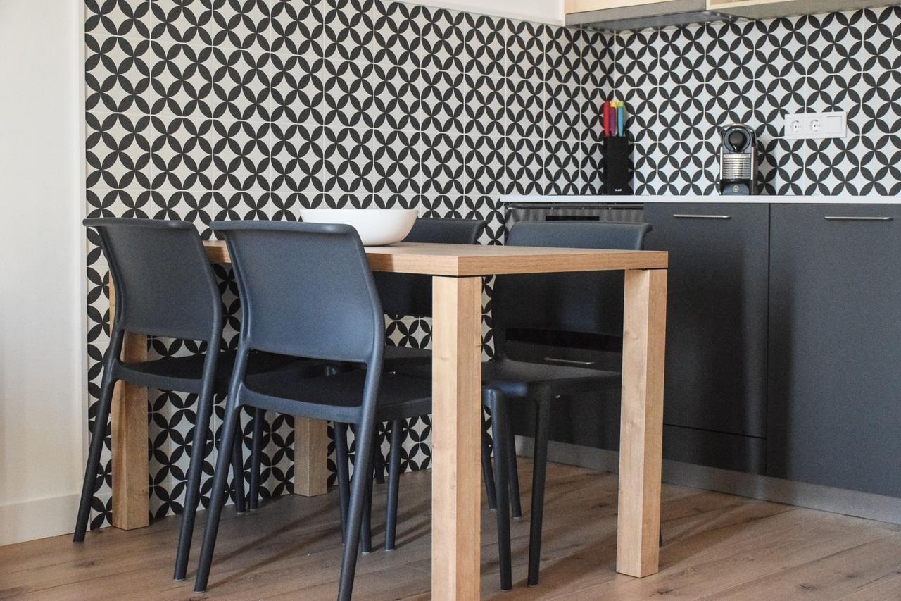 Port Plaza Apartments Тарагона Екстериор снимка